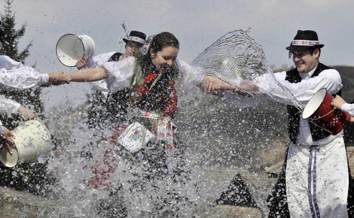 MXKXBNHTIVYG.0f0f5dc13ad8be9c0e0687068567e0a3-crop-0-0-3000x1846-resize-1280